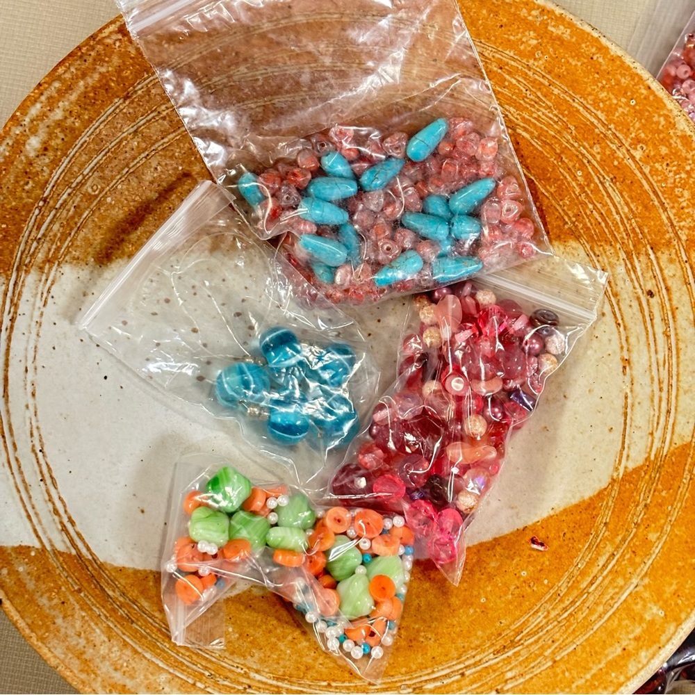 Assorted Bead Mix Collection (58 bags) - Picture 5 of 17